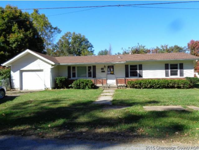 901 1st St, Benton, IL 62812