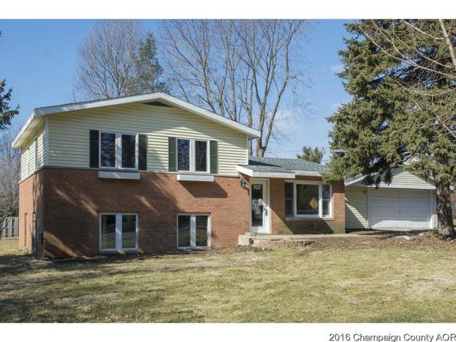 707 Colony Grove, Mahomet, IL 61853