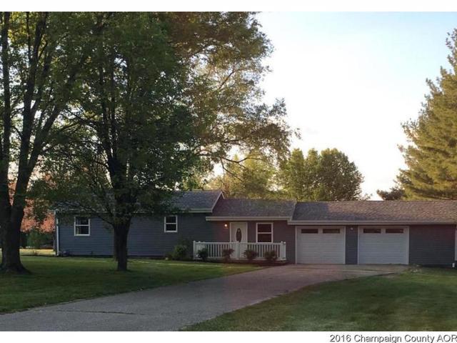 1702 W North Shore Dr, Mahomet, IL 61853