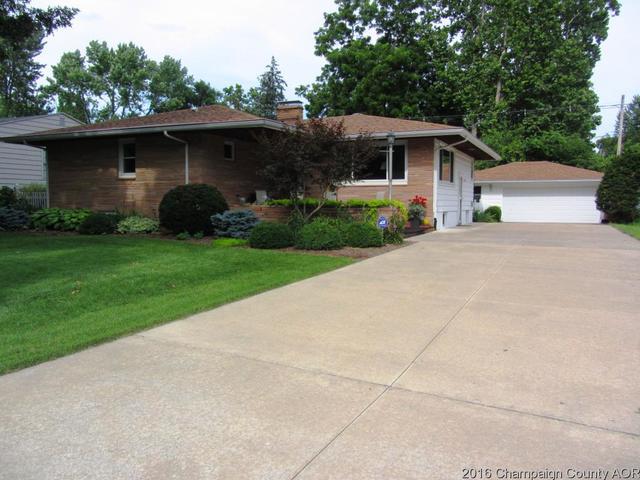 1320 Grandview Dr, Champaign, IL 61820