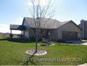 102 Thomas, St. Joseph, IL 61873