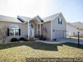 4111 Pebblebrook Ln, Champaign, IL 61822