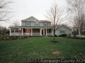 1104 Charter Oaks Circle, Mahomet, IL 61853