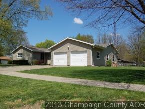 220 E Evergreen Dr, St. Joseph, IL 61873