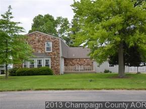 695 Dogwood, Arcola, IL 61910