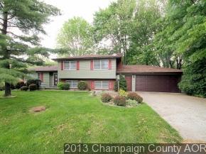 1207 W Frances Dr, Mahomet, IL 61853