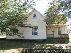 613 W Blackwood St, Sullivan, IL 61951