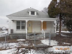 202 North St, Seymour, IL 61875