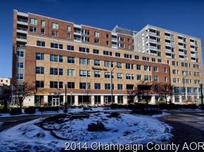 301 N Neil #906, Champaign, IL 61820