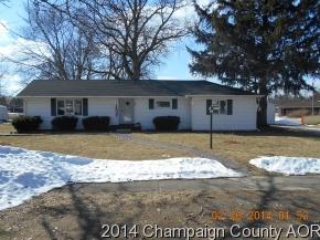 202 West St, Hume, IL 61932
