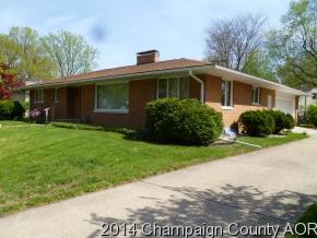 1013 Lincolnshire Dr, Champaign, IL 61821