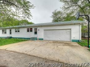 301 1st, Hindsboro, IL 61930