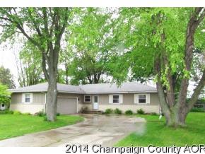 2206 Heather Hills Dr, St. Joseph, IL 61873