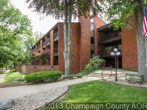 107 N Elm St #306, Champaign, IL 61820