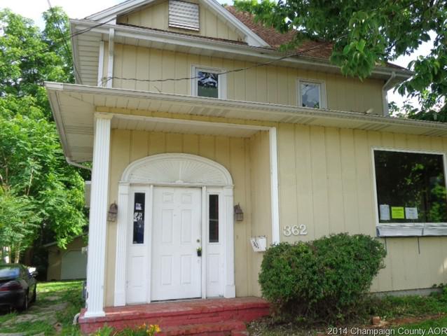 362 W Maple St, Canton, IL 61520