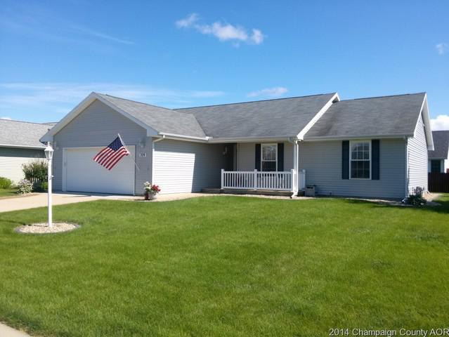 709 Northgate Dr, St. Joseph, IL 61873