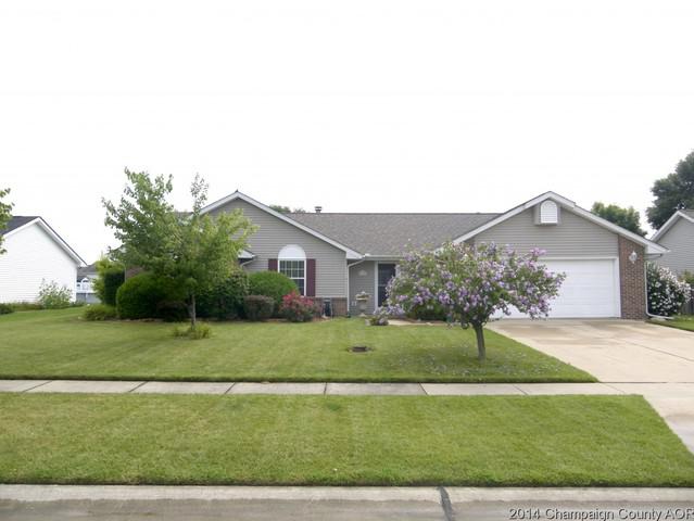 504 Sherwood Dr, St. Joseph, IL 61873