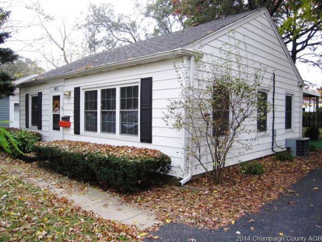 411 Fairview Dr, Champaign, IL 61820