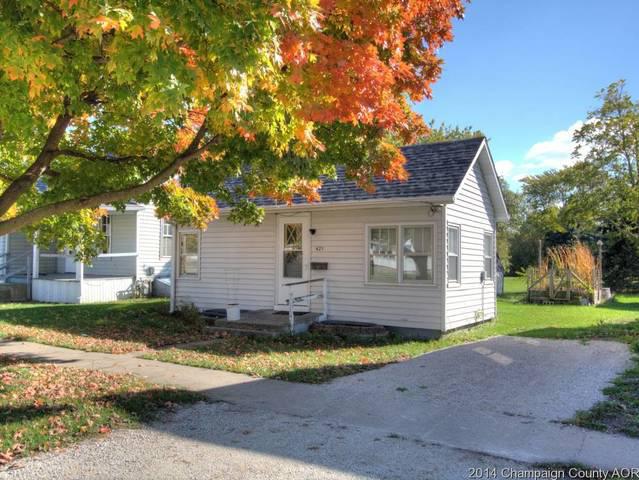 421 E 8th St, Gibson City, IL 60936