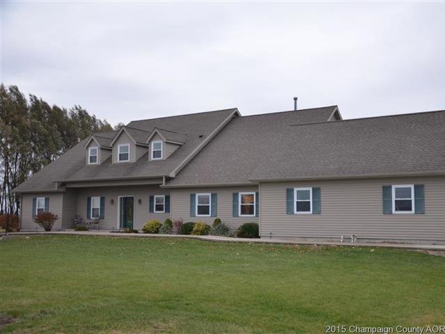 1679 Cr 2500 N, Arthur, IL 61911