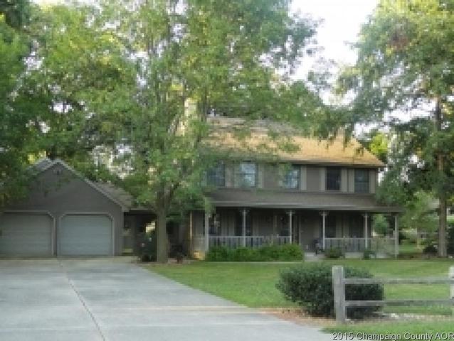 28 Country Club Ln, Arcola, IL 61910
