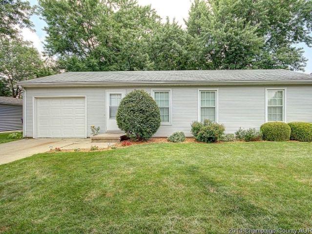 2710 Trafalgar Sq, Champaign, IL 61821
