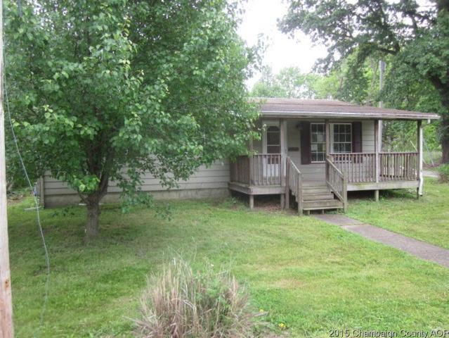 1110 Vale St, Benton, IL 62812