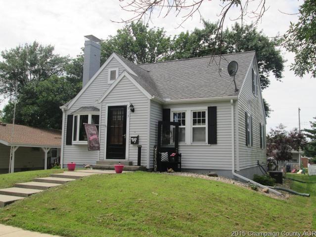 915 N Melvin St, Gibson City, IL 60936