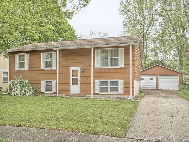 2605 Trafalgar Sq, Champaign, IL 61821