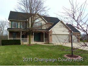204 S Fox Run Dr, Mahomet, IL 61853