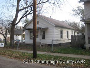 1102 W Olive St, Bloomington, IL 61701