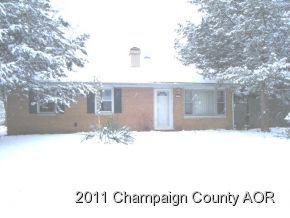 9 Hedge Ct, Champaign, IL 61821