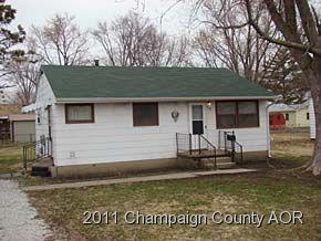 806 E Illiniois, Arthur, IL 61911