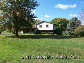 12103 Greenleaf Dr, Farmer City, IL 61842