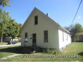 1502 S Center St, Bloomington, IL 61701