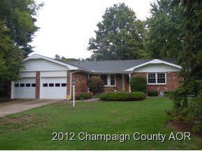 33 Willow Ct, Champaign, IL 61822