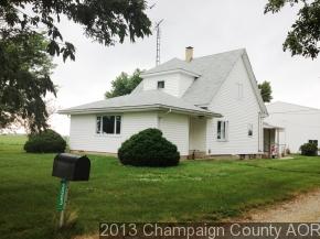 3003 E 2350th Rd, Hume, IL 61932