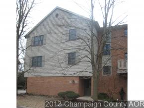 917 B Cheshire Dr, Champaign, IL 61821