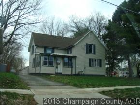 426 E Ash St, Canton, IL 61520