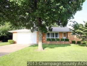 110 N Mckinley, Mahomet, IL 61853