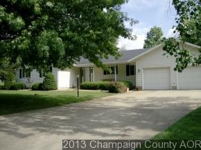 707 South Mahomet Road, Mahomet, IL 61853