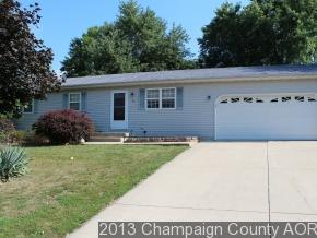 14 Holly Drive, Clinton, IL 61727