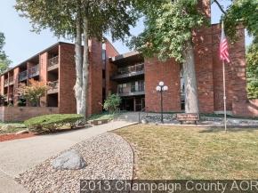 107 N Elm #202, Champaign, IL 61820