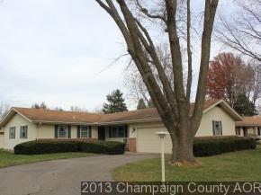 4 Canterbury, Champaign, IL 61821