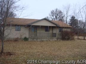1001 E High St, Farmer City, IL 61842