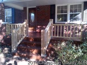 202 S Walnut St, Mahomet, IL 61853