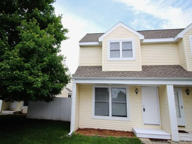 1107B Plymouth Dr, Champaign, IL 61821