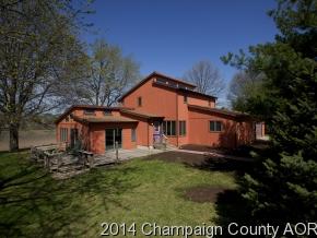 2372 Cr 1550n, St. Joseph, IL 61873