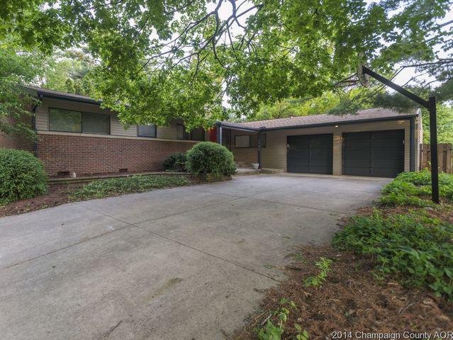 1103 Lincolnshire Dr, Champaign, IL 61821