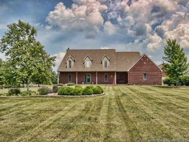 2102 Belmont Park Ln, Champaign, IL 61822